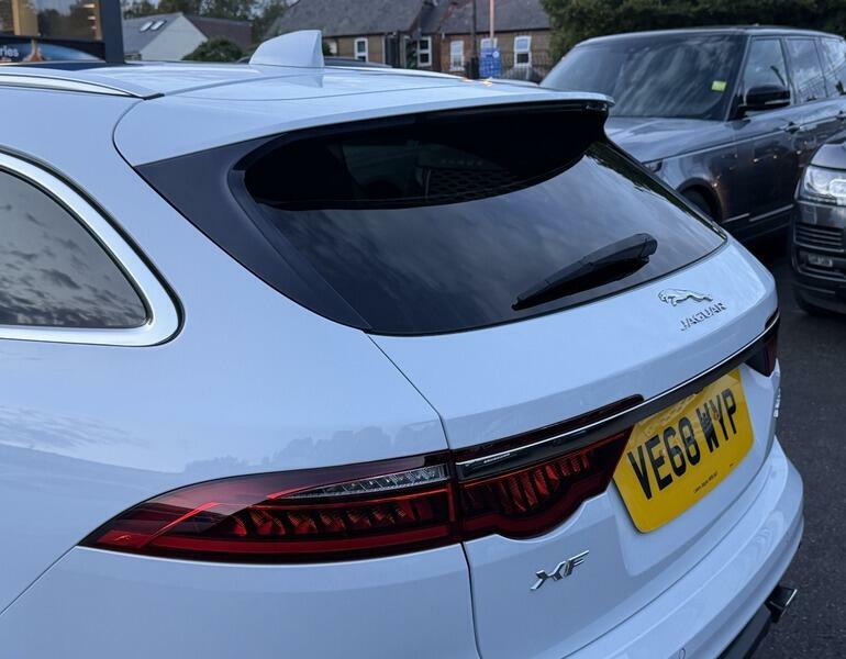 Jaguar XF Saloon Blue #15