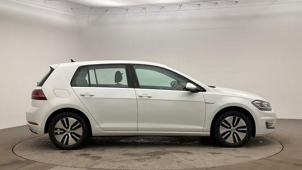 Volkswagen e-Golf Hatchback 35.8Kwh E-golf 201919 White #4