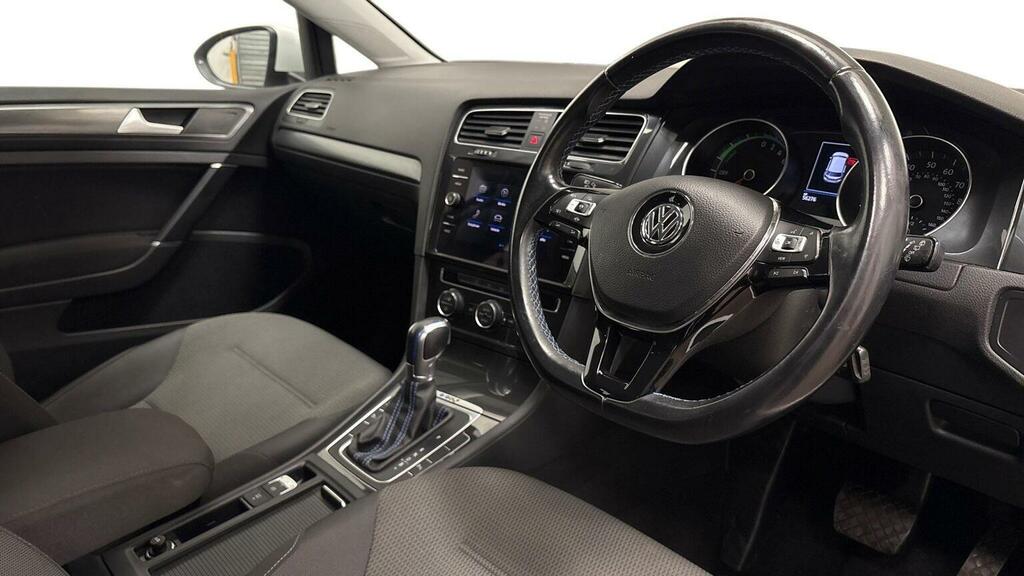 Volkswagen e-Golf Hatchback 35.8Kwh E-golf 201919 White #6
