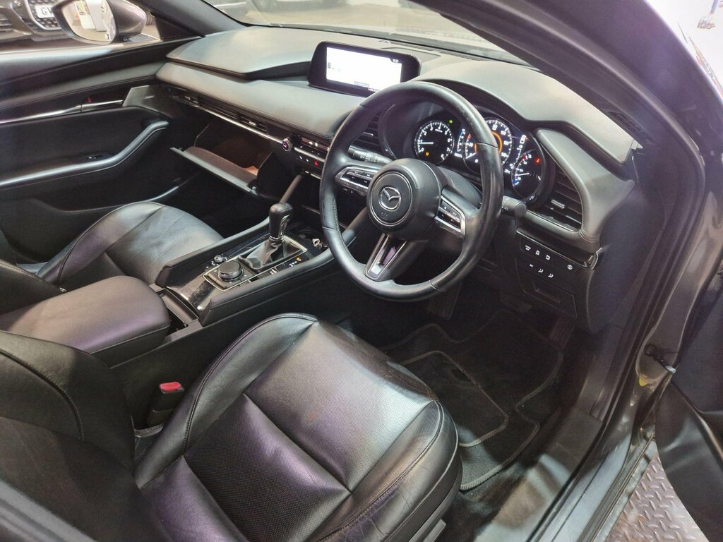 Mazda 3 2.0 E-skyactiv X Mhev 186 Gt Sport Red #8