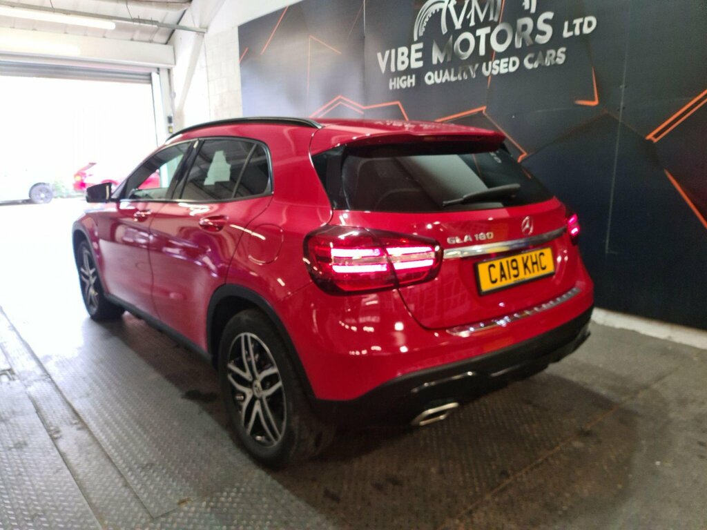 Mercedes-Benz GLA Class 1.6 Gla180 Urban Edition 7G-dct Euro 6 Ss Red #4