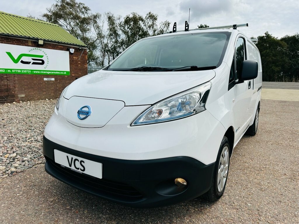 Nissan e-NV200 Mpv White #2