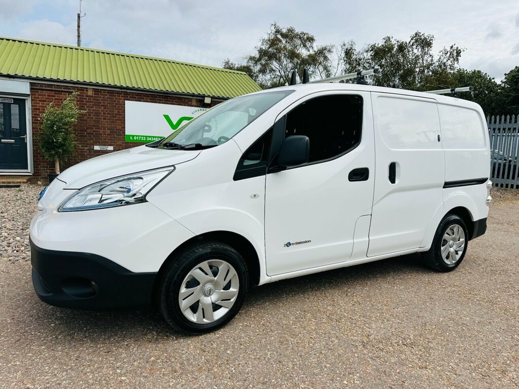 Nissan e-NV200 Mpv White #5