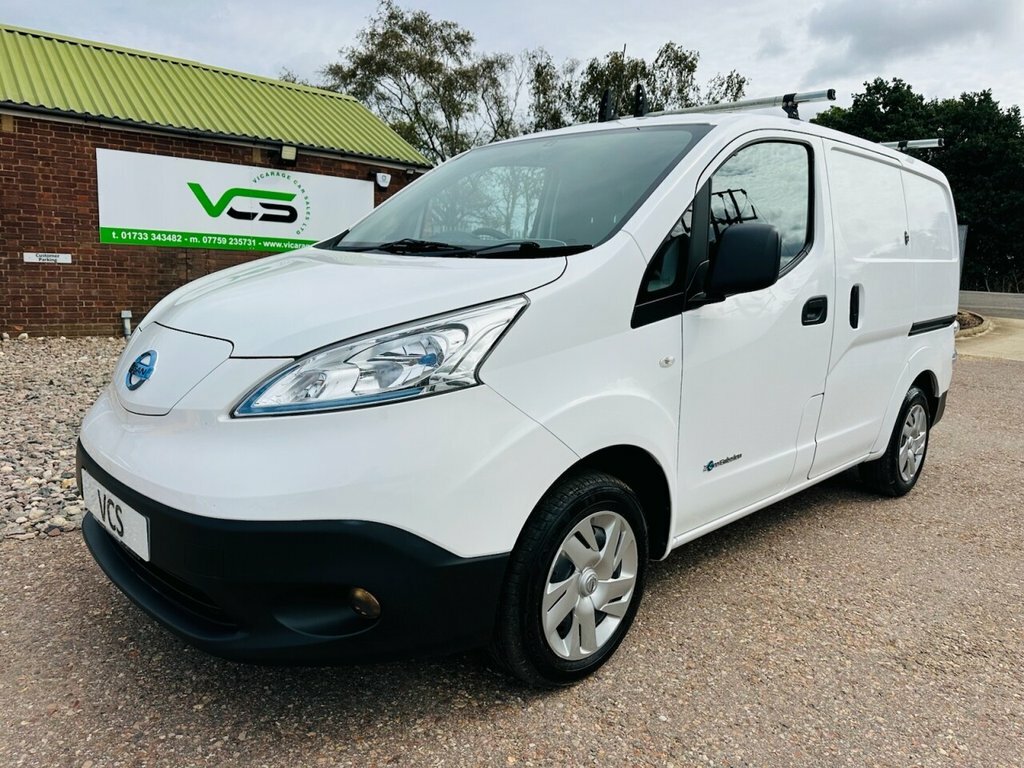 Nissan e-NV200 Mpv White #4