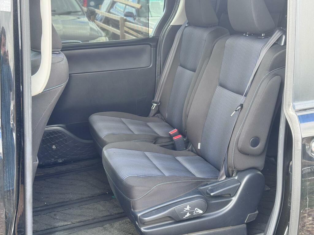 Toyota Voxy 1.8 Black #17