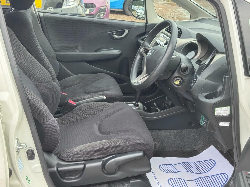 Honda Jazz Es Plus Black #18