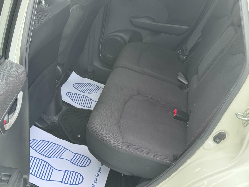 Honda Jazz Es Plus Black #17