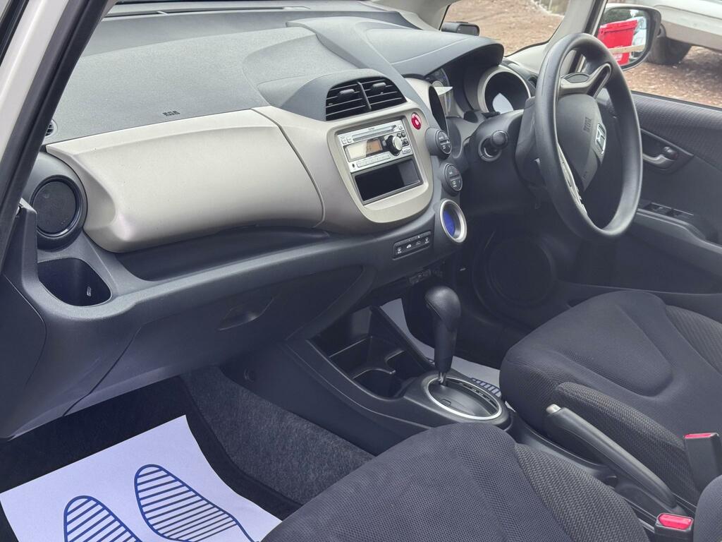 Honda Jazz Es Plus Black #15