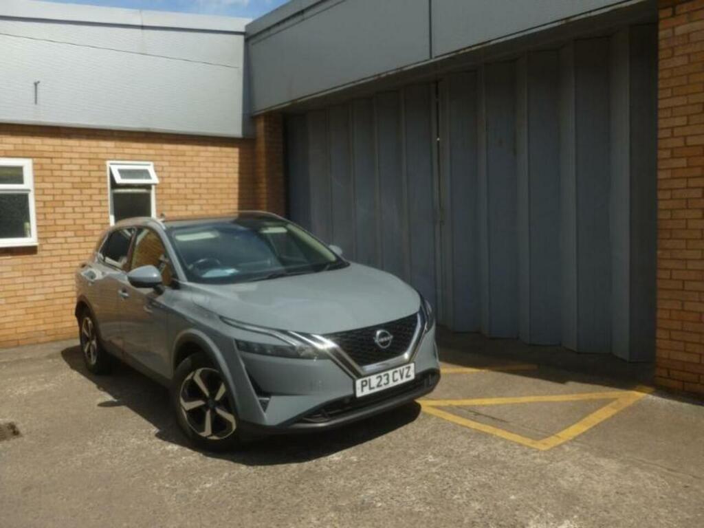 Nissan Qashqai Dig-t Mhev N-connecta Grey