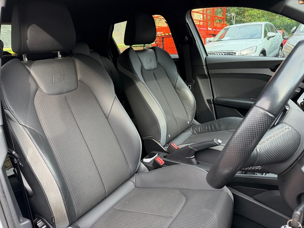 Audi A1 Tfsi S Line RA23EMJ Grey #2