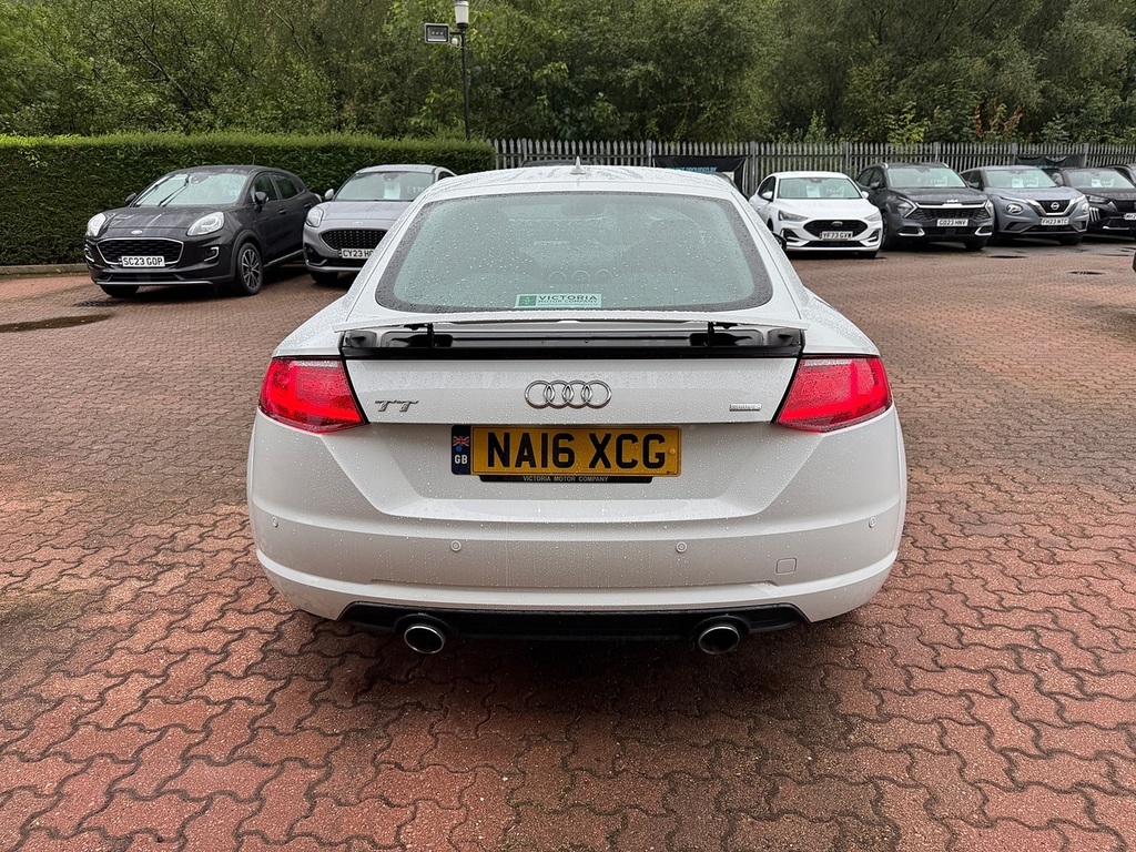Audi TT Tdi Ultra Sport White #6