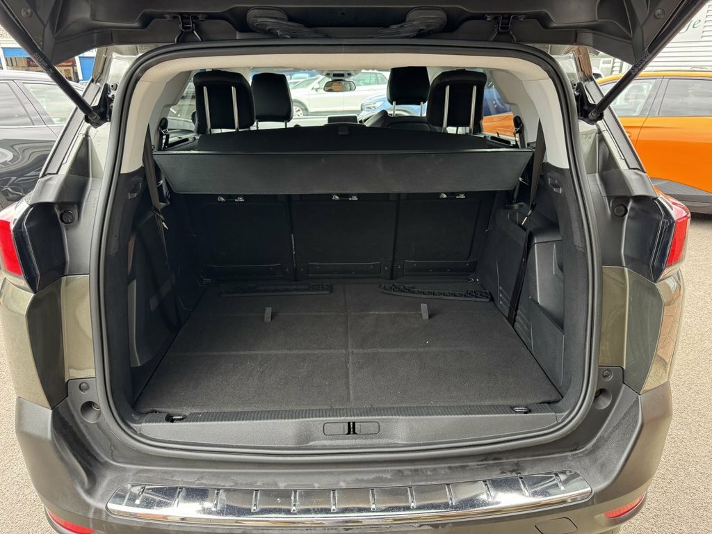 Peugeot 5008 Hatchback Black #8