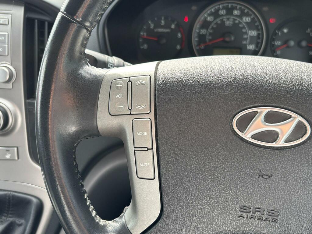 Hyundai I800 #10