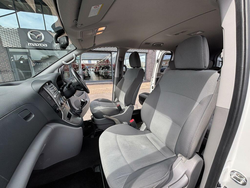 Hyundai I800 #30