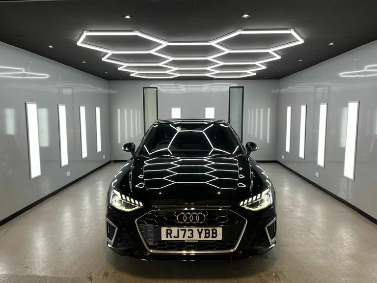Audi A4 Tfsi S Line Mhev Black #4