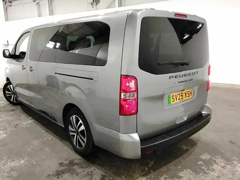 Peugeot e-Traveller Mpv Black #2
