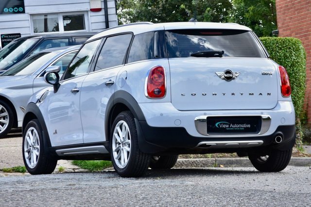 Mini Countryman Cooper Suv White #2