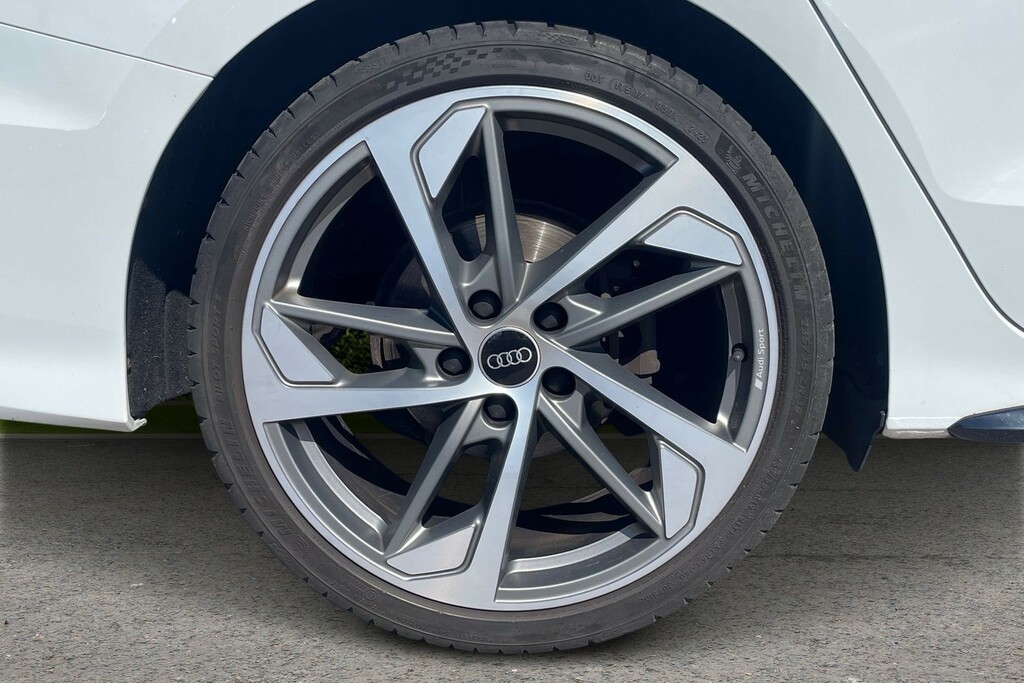 Audi A3 Audi A3 Saloon Edition 1 35 Tfsi 150 Ps 6-Speed DX21YHP White #5