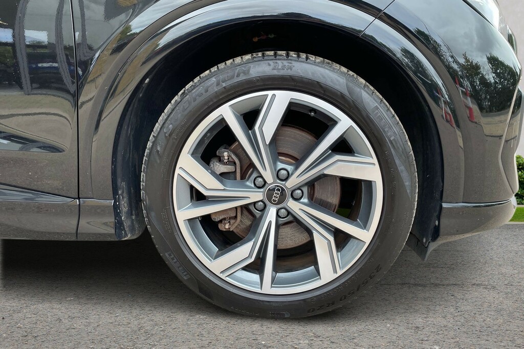 Audi Q4 E Tron Audi Q4 E-tron Sportback Edition 1 50 Quattro 220, YA23KHC Black #5