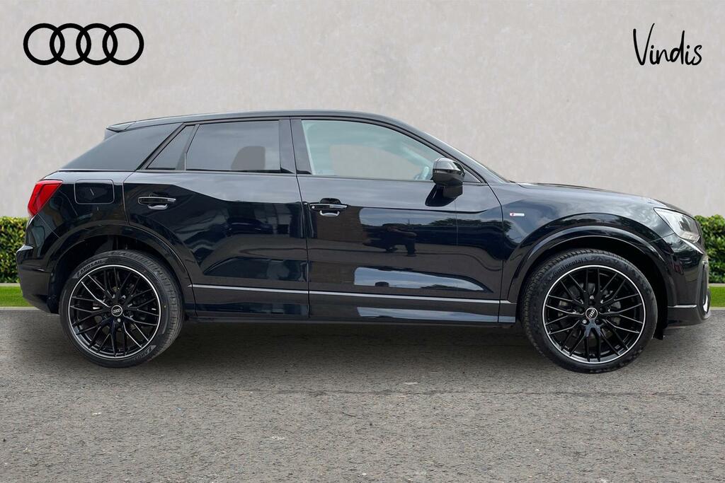 Audi Q2 Audi Q2 Black Edition 35 Tfsi 150 Ps S Tronic Black #4