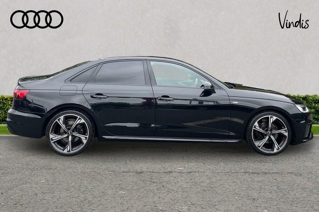 Audi A4 Audi A4 Black Edition 35 Tdi 163 Ps S Tronic GV22HCL Black #4