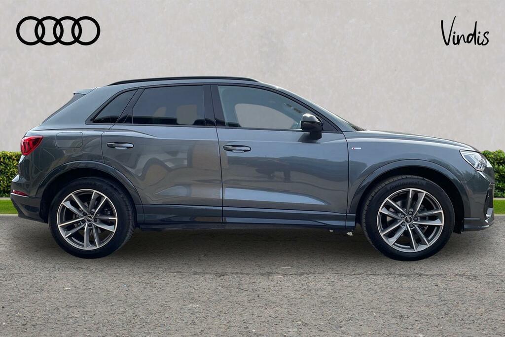 Audi Q3 Audi Q3 O Black Edition 35 Tfsi 150 Ps S Tronic Grey #4