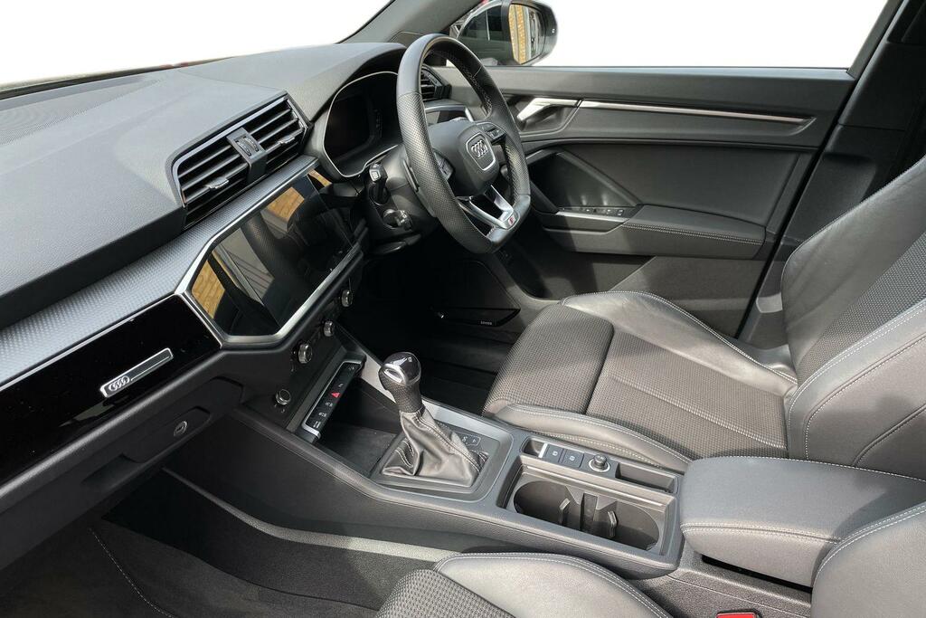 Audi Q3 Audi Q3 O Black Edition 35 Tfsi 150 Ps S Tronic Grey #2