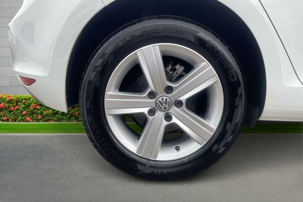 Volkswagen Golf Volkswagen Golf 1.6 Tdi Bluemotion Tech Match Edit White #5