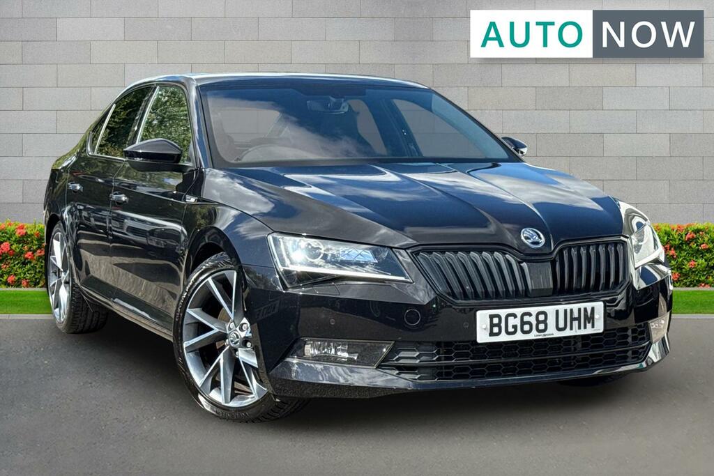Skoda Superb Skoda Superb 2.0 Tsi Sportline Hatchback Petro Black