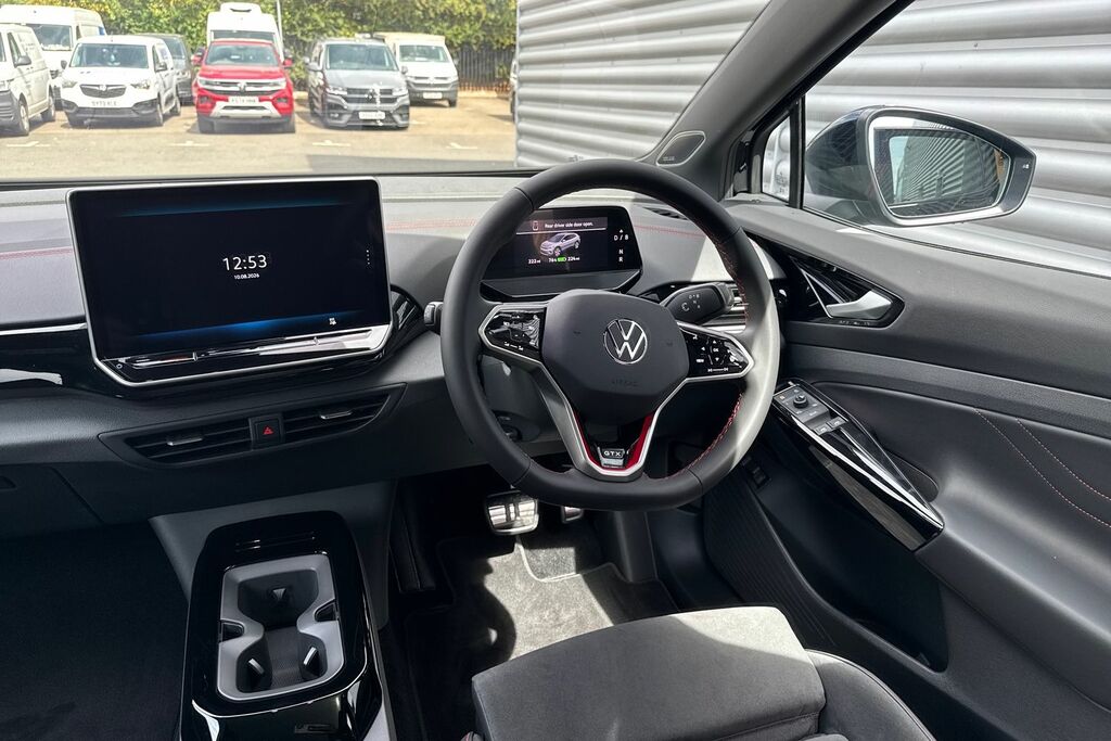 Volkswagen ID.4 Match Pro Black #9