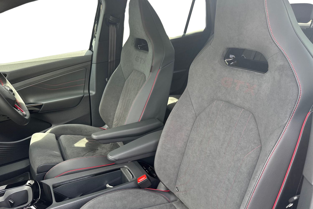 Volkswagen ID.4 Match Pro Black #7