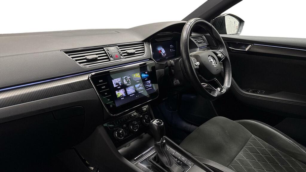 Skoda Superb Skoda Superb Sportline Plus 1.5 Tsi 150 Ps Dsg Black #2