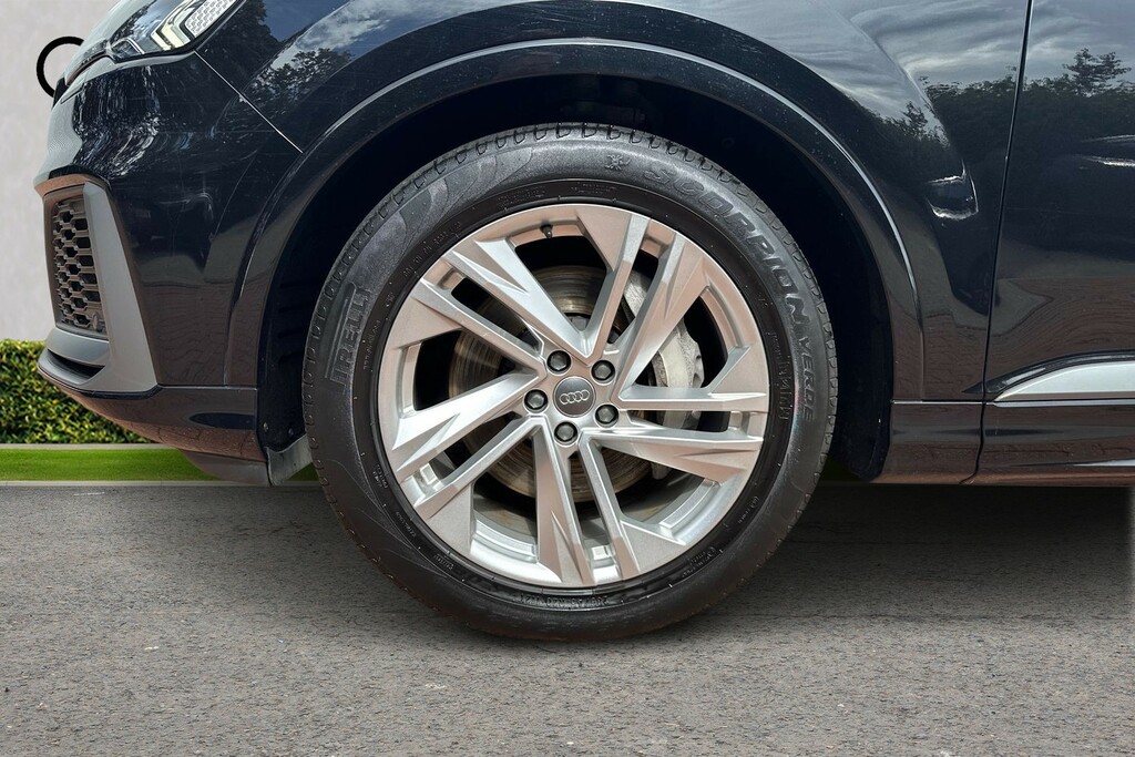 Audi Q7 3L Black Edition Black #5