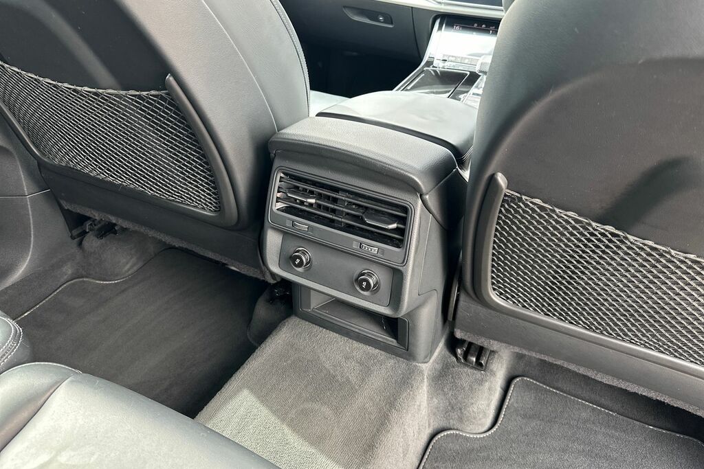 Audi Q7 3L Black Edition Black #23