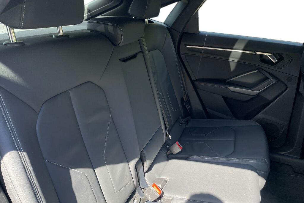 Audi Q3 45 Tfsi E Black Edition S Tronic Tech Pack White #13