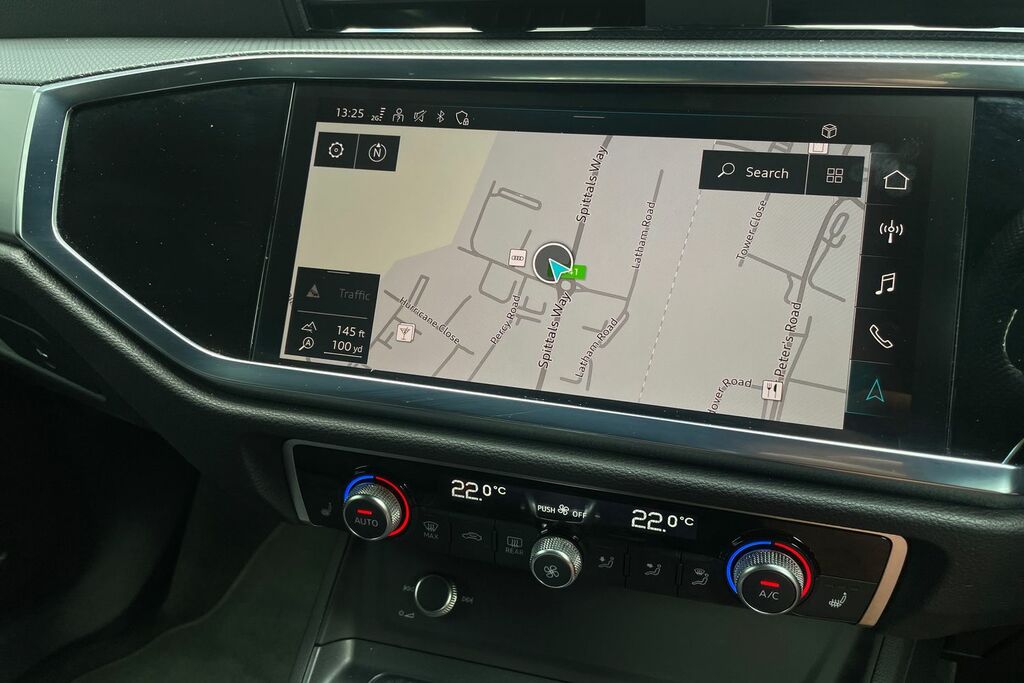 Audi Q3 45 Tfsi E Black Edition S Tronic Tech Pack White #19