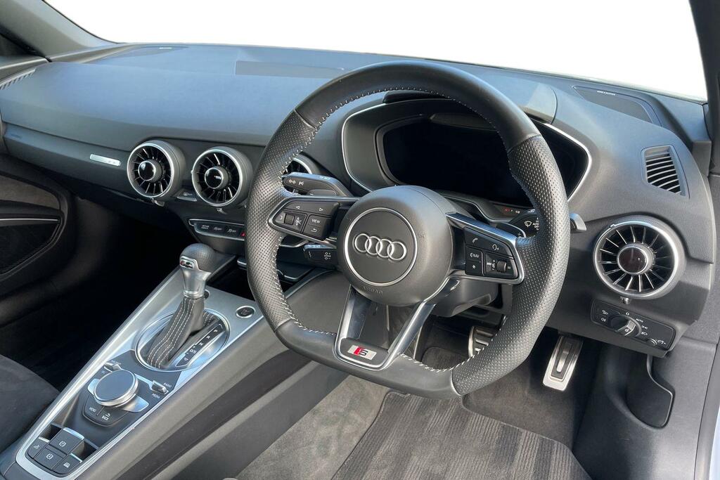 Audi TT Audi Tt Roadster Black Edition 40 Tfsi 197 Ps S Tr White #6