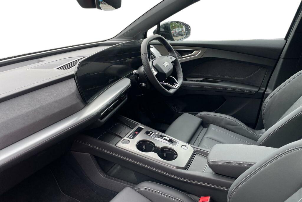 Audi Q4 E Tron Audi Q4 E-tron Sportback 210Kw Performance 82Kwh S Black #2