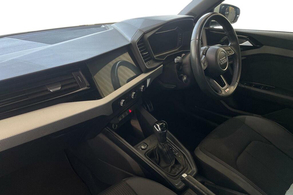 Audi A1 30 Tfsi Se Red #2