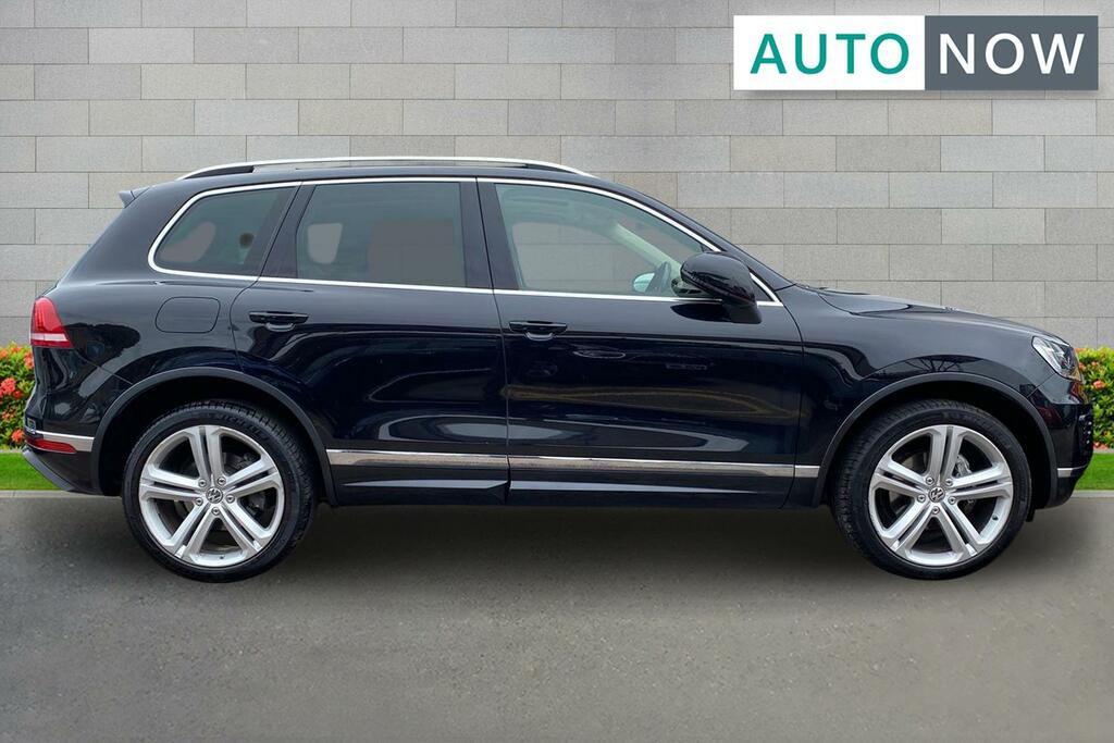Volkswagen Touareg Volkswagen Touareg 3.0 Tdi V6 Bluemotion Tech R-li Black #4