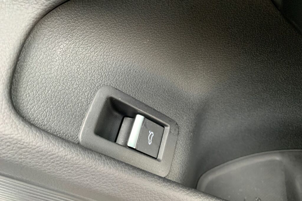 Audi A4 Avant 2L S Line Black #26