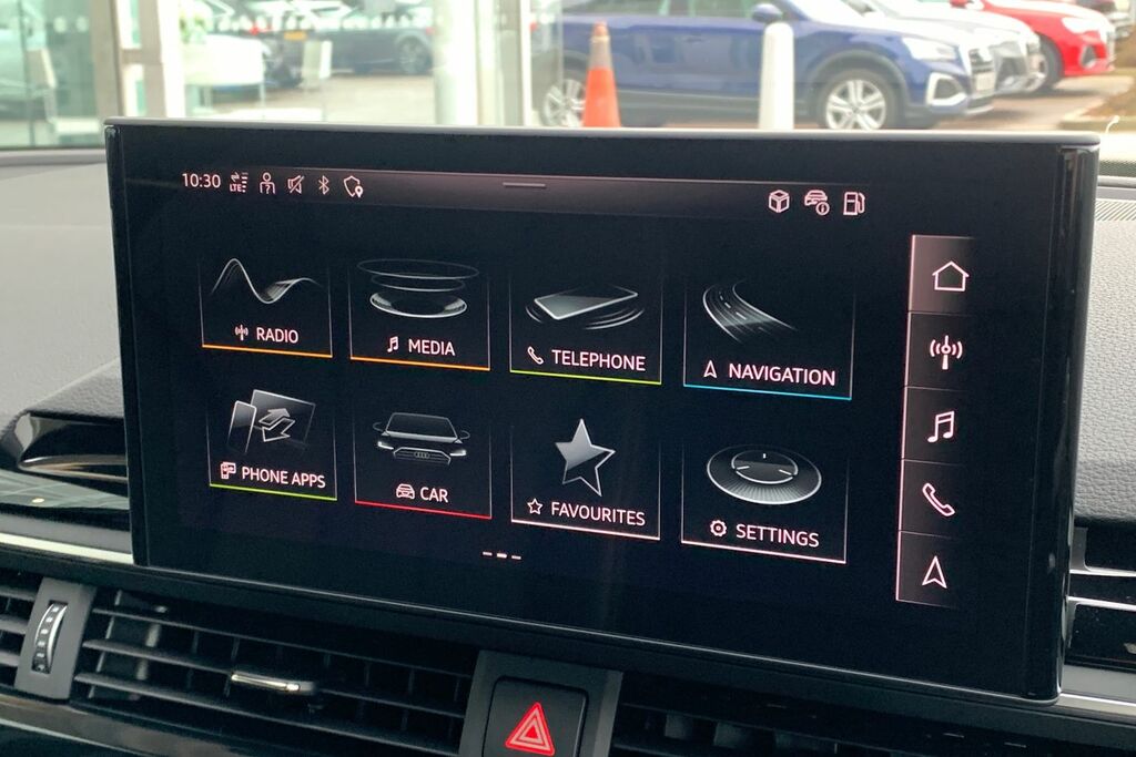 Audi A4 Avant 2L S Line Black #17