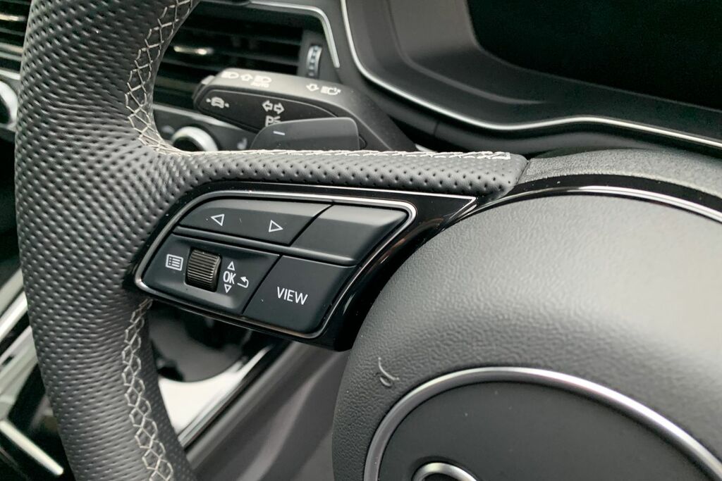 Audi A4 Avant 2L S Line Black #28