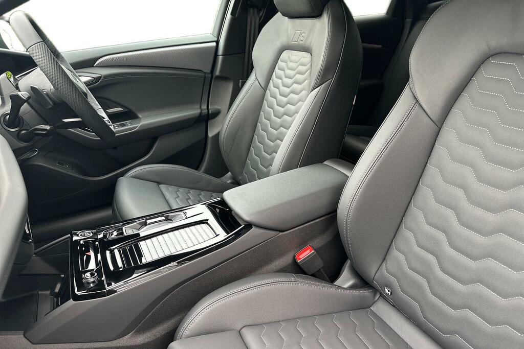 Audi A6 270Kw Performance 100Kwh S Line 2026 Black #10
