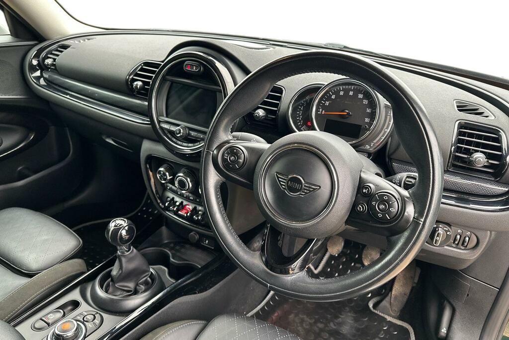Mini Clubman Cooper Red #15