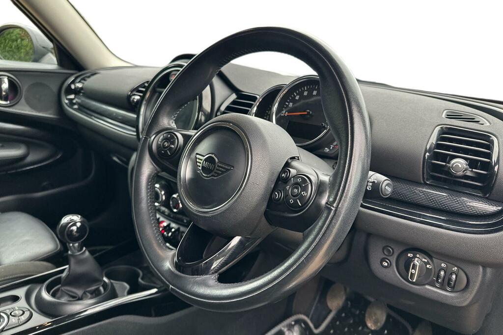 Mini Clubman Cooper Red #8