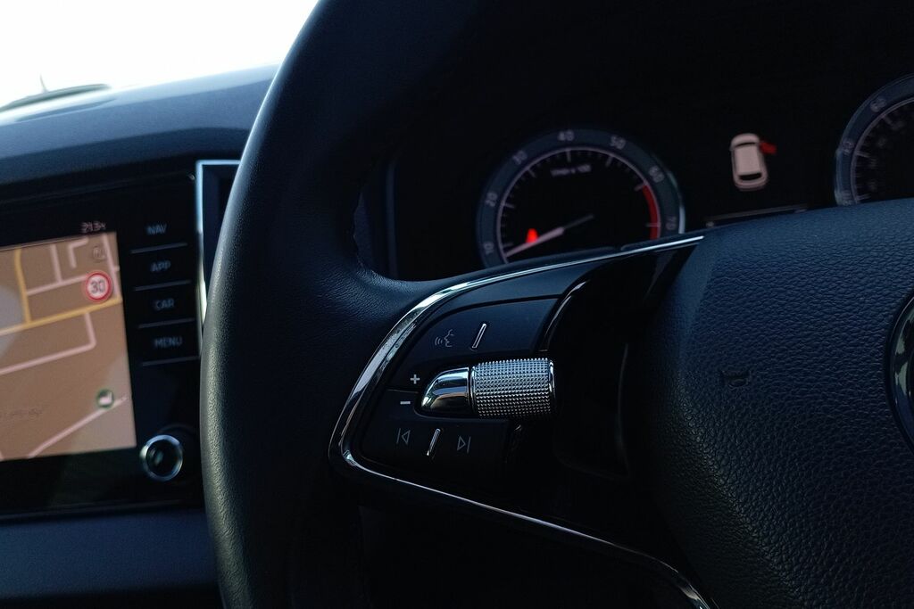 Skoda Karoq Se Technology 1.5 Tsi 15 Grey #24