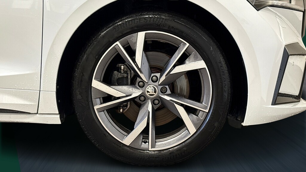 Skoda ENYAQ Skoda Enyaq IV 80X Sportline Plus 82 Kwh 265 Ps Si White #5