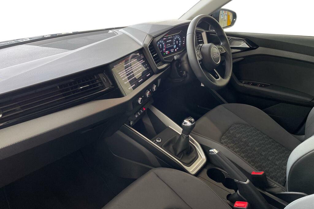 Audi A1 Audi A1 Sportback Sport 30 Tfsi 116 Ps 6-Speed Grey #2