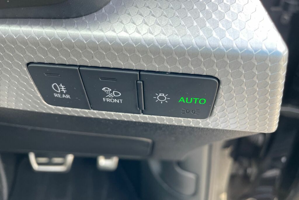 Audi A1 25 Tfsi Sport S Tronic White #26
